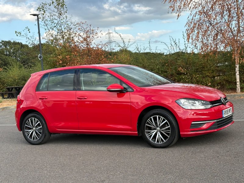 None VOLKSWAGEN GOLF 6,995... photo