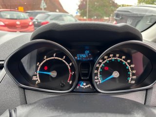 /photos/9707/575a61d9-3514-7b3f-2b3d-dc56e03710cb_i320x240.jpg
