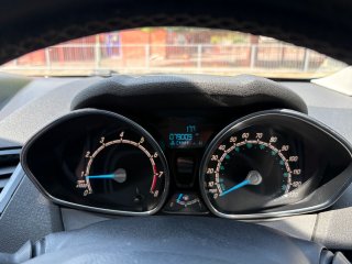 /photos/9707/b2565c48-0fcf-1e25-3dc1-4c4f237c6ec6_i320x240.jpg