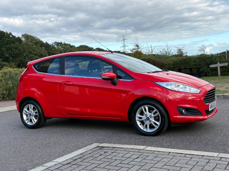 2015 Ford Fiesta 1.25 Zetec Hatchback 3dr Petrol Manual Euro 6 82 ps