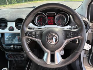 /photos/9707/c5e3f29b-f942-6bb0-eb2a-8de4ec7093f8_i320x240.jpg