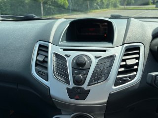 /photos/9707/c7d23e92-e5f0-ebaf-e682-104167e093b6_i320x240.jpg