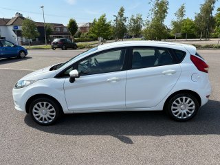 /photos/9707/d656d8f3-6597-4fc4-20d0-e732fa3fdcdb_i320x240.jpg