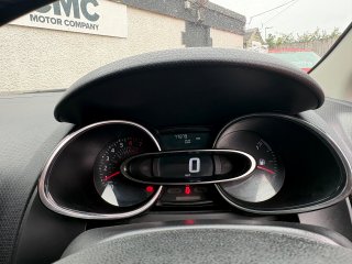 /photos/9707/f011f95a-2df4-3cd3-a820-7e70c6b84a27_i320x240.jpg