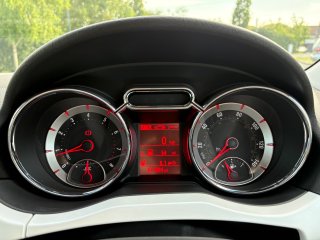 /photos/9707/f2599978-ed67-de4b-5a04-72d7360e321a_i320x240.jpg